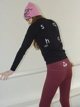 Women’s bottoms for everyday wear, designed with relaxed silhouettes, soft fabrics, and natural tones. Comfortable and versatile pieces that move easily with the body, offering effortless style and a modern minimalist look.