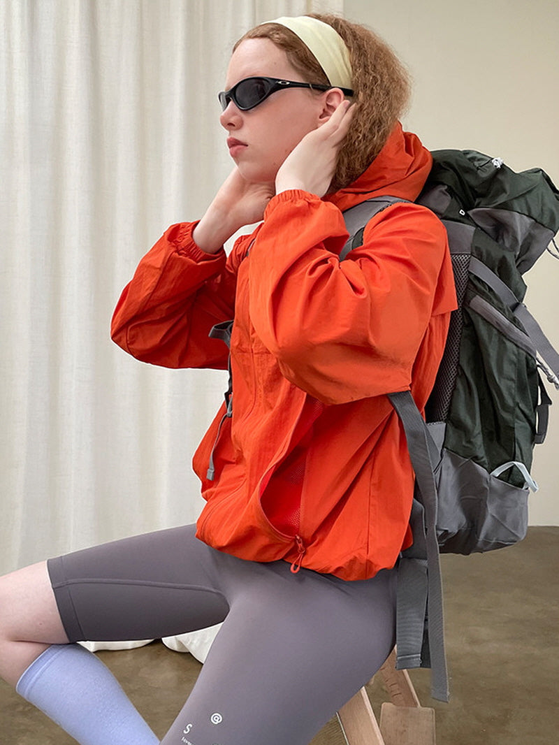 Trail Light Hooded Windbreaker