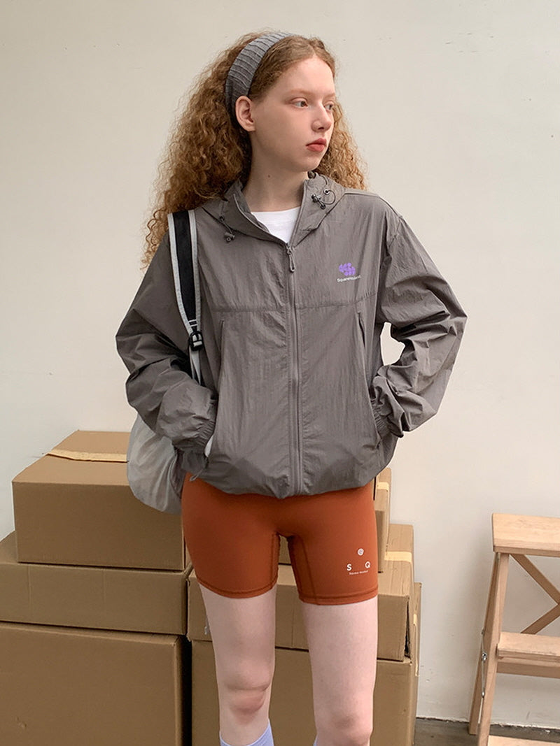 Trail Light Hooded Windbreaker